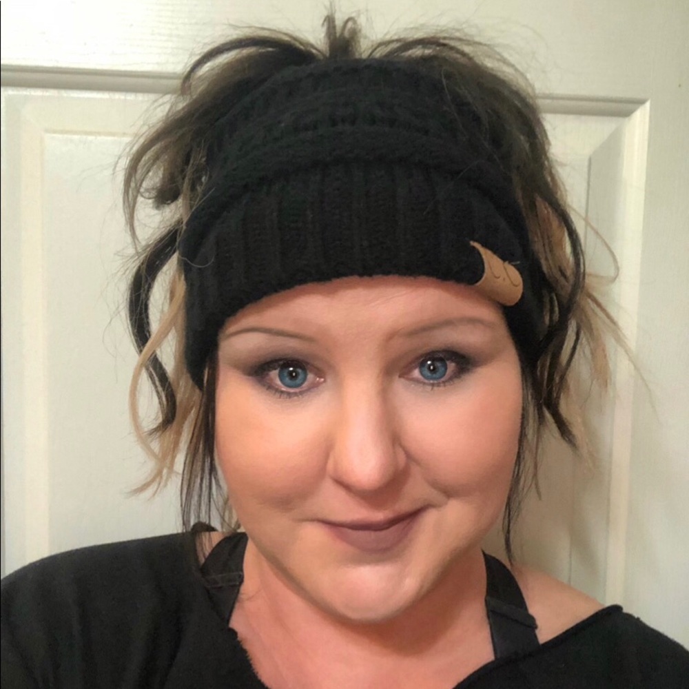 Meet your Posher, Kristen!!!
